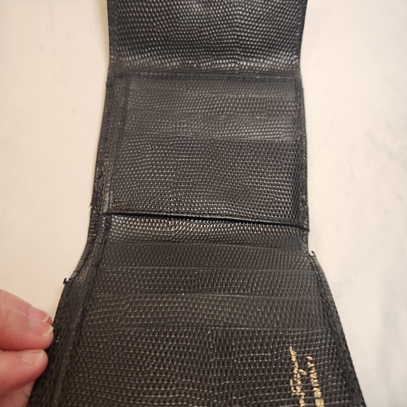 Salvatore Ferragamo Vara Vintage Wallet - Picture 12 of 12